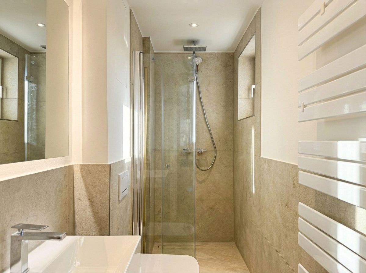 Neues Bad mit Dusche