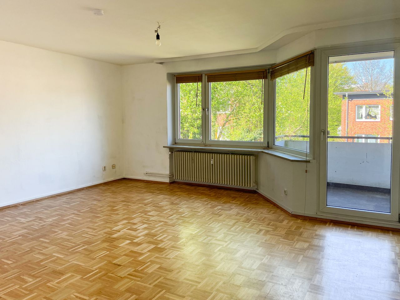Großzügiges Wohnzimmer