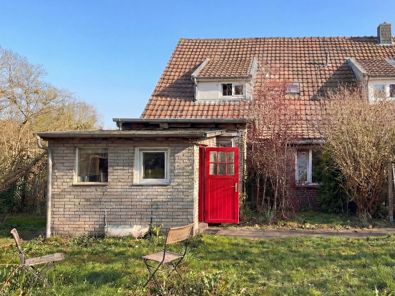 Eigener Wohnungseingang vom Garten