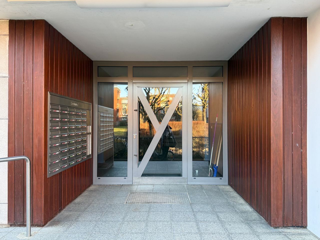 Modernisierte Eingangstür