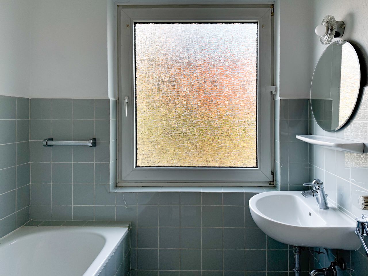 Badezimmer mit Wanne