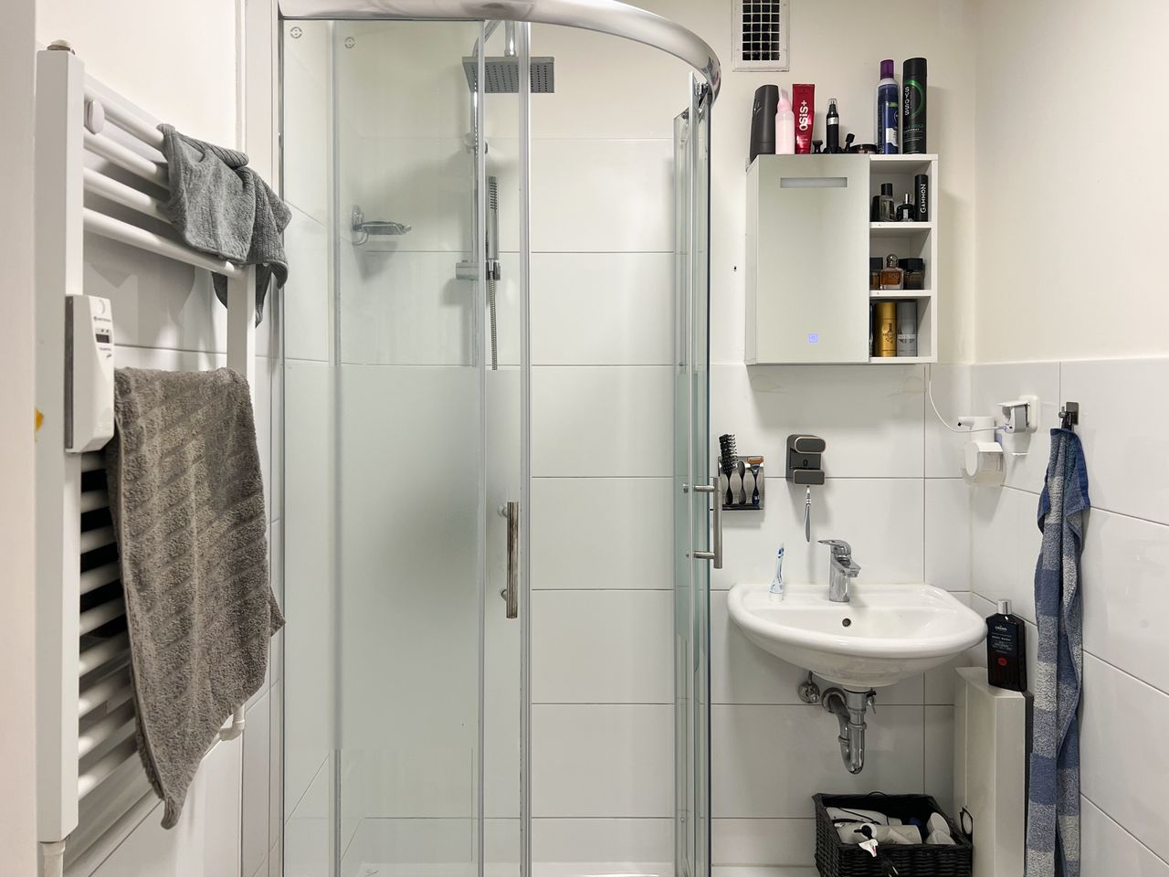 Bad mit Dusche